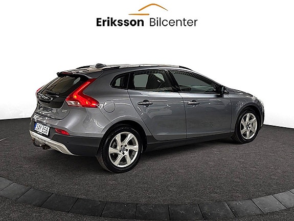 Volvo V40 Cross Country 5 of 24