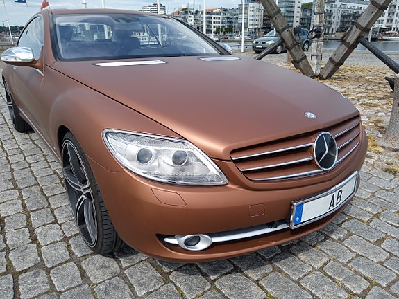 Mercedes-Benz CL500 2 of 11