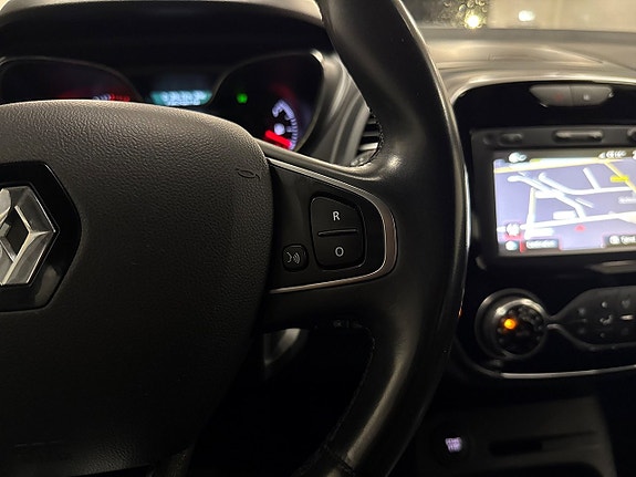 Renault Captur 16 of 21
