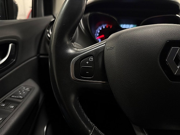 Renault Captur 15 of 21