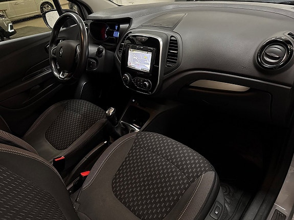 Renault Captur 8 of 21
