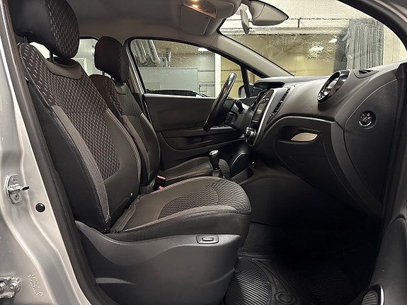Renault Captur 5 of 21