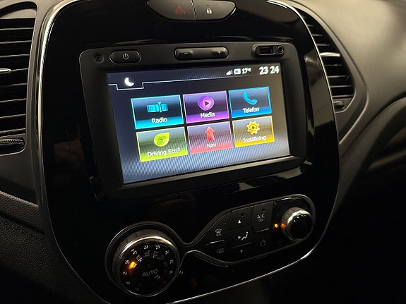 Renault Captur 12 of 21