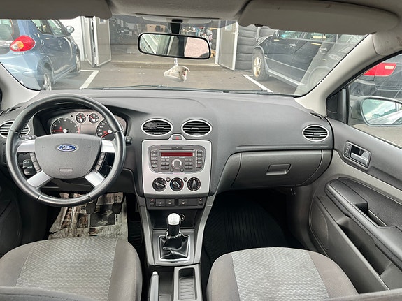 Ford Focus 6 of 10