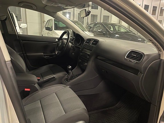 Volkswagen Golf VI 19 of 20