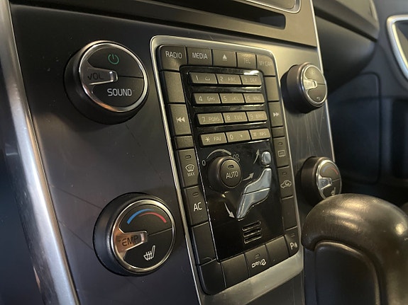 Volvo V60 23 of 28