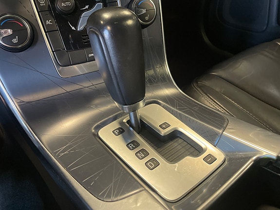 Volvo V60 24 of 28