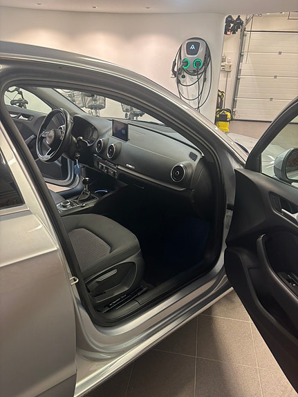 Audi A3 7 of 11