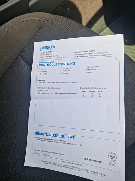 Opel Insignia 12 of 12
