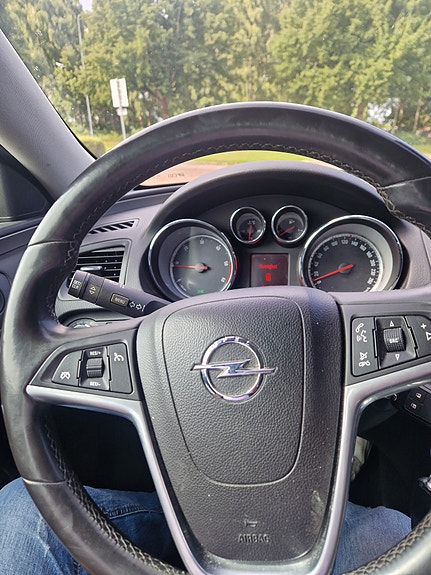 Opel Insignia 4 of 12