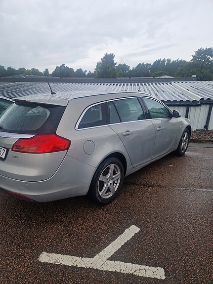 Opel Insignia 2 of 12