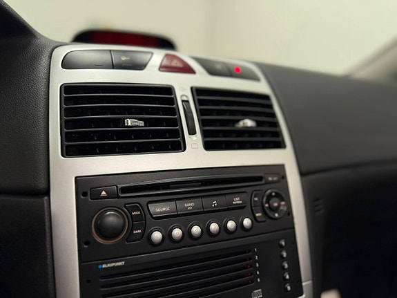 Peugeot 307 CC 12 of 13