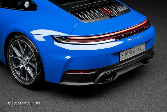 Porsche 911 Carrera T 11 of 29