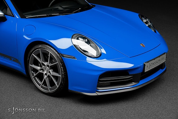 Porsche 911 Carrera T 8 of 29