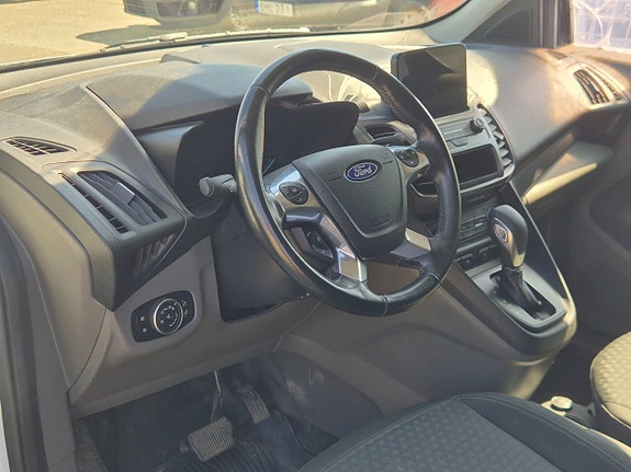 Ford Transit Connect 7 of 22