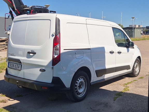 Ford Transit Connect 4 of 22