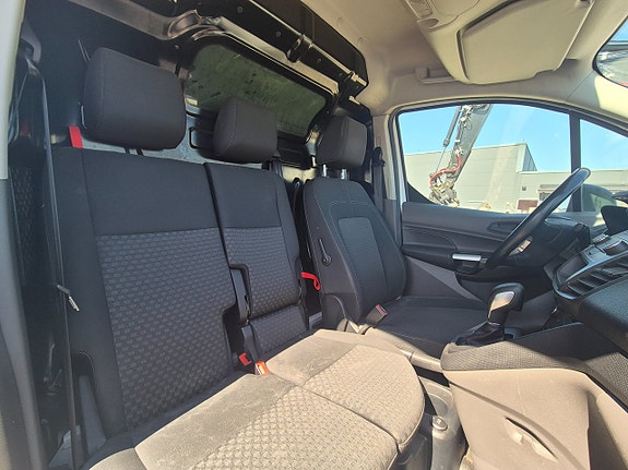 Ford Transit Connect 8 of 22