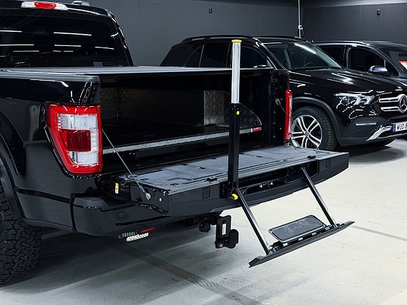 Ford F-150 5 of 30