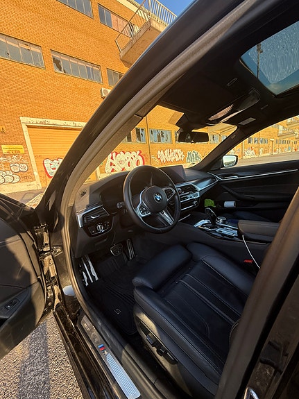 BMW 530d 6 of 18
