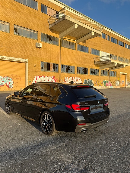 BMW 530d 3 of 18