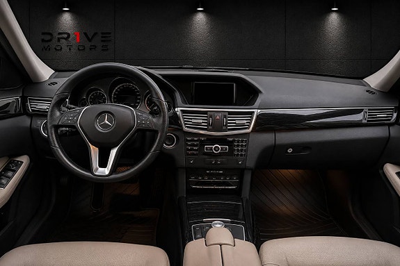 Mercedes-Benz E350 6 of 11