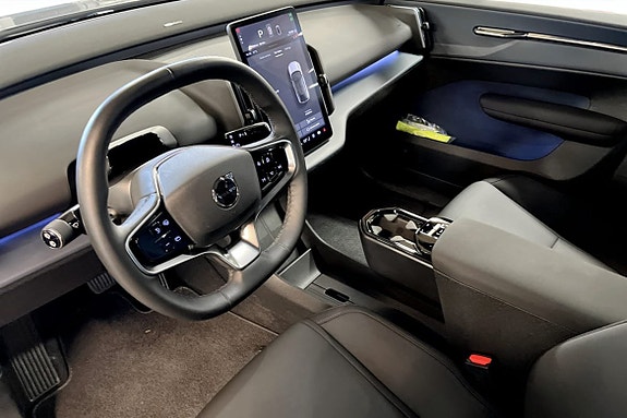 Volvo EX30 9 of 18