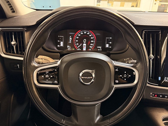 Volvo V90 17 of 21