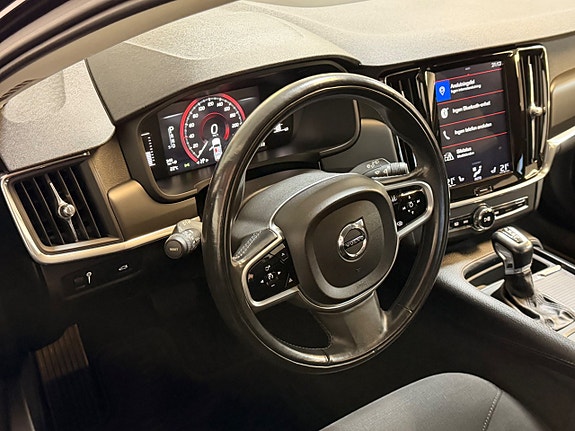 Volvo V90 16 of 21