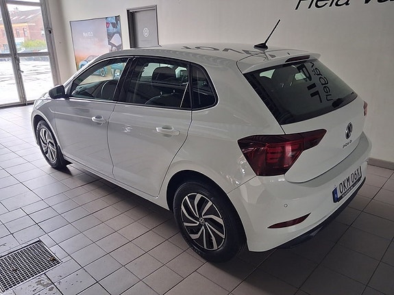Volkswagen Polo 3 of 9