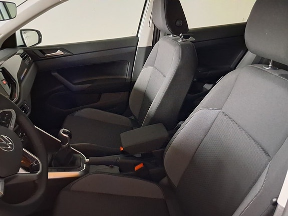 Volkswagen Polo 7 of 9