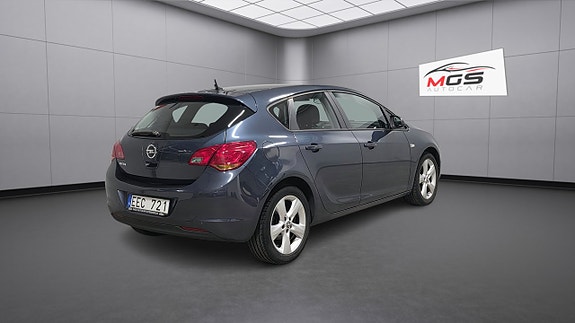 Opel Astra 3 of 25