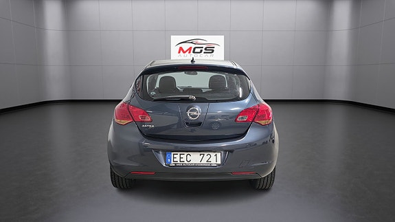 Opel Astra 7 of 25