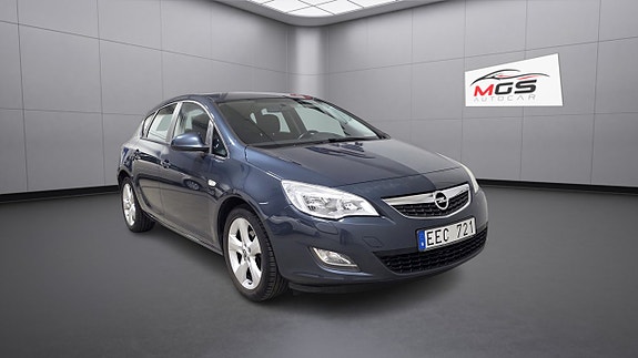 Opel Astra 2 of 25