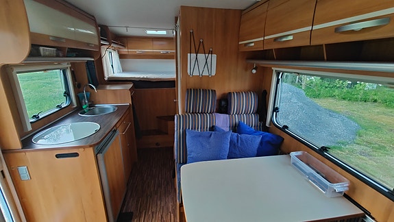 Hymer 6 of 7