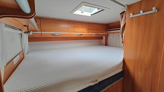 Hymer 6 of 14