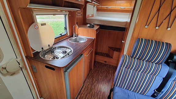 Hymer 8 of 14