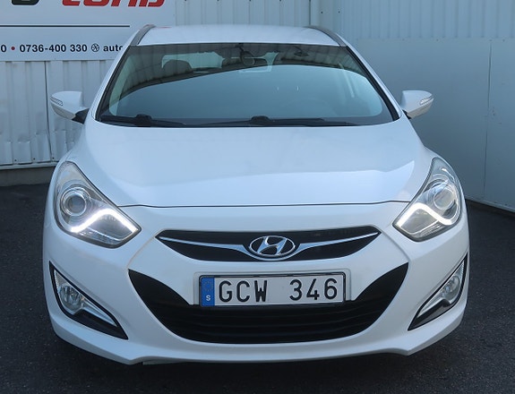 Hyundai i40 2 of 27