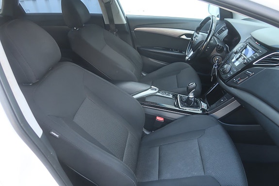 Hyundai i40 10 of 27