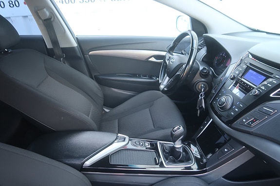 Hyundai i40 9 of 27
