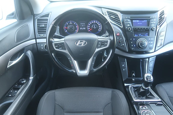 Hyundai i40 8 of 27