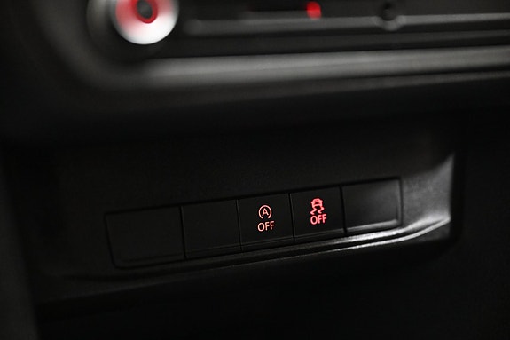 Volkswagen Caddy 21 of 30
