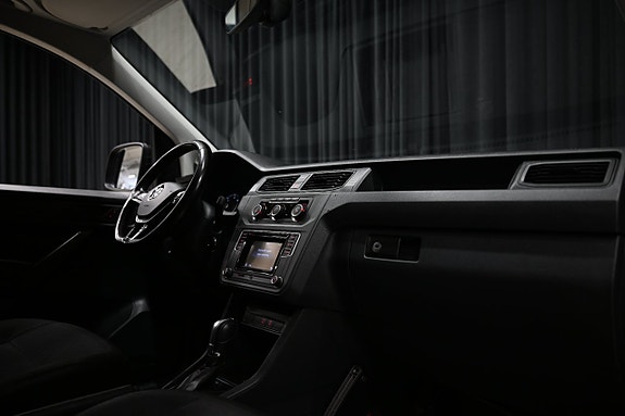 Volkswagen Caddy 30 of 30