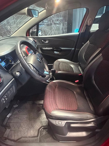 Renault Captur 13 of 22