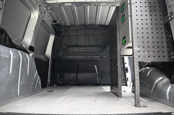 Volkswagen Caddy 7 of 30