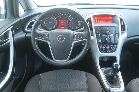 Opel Astra 6 of 22