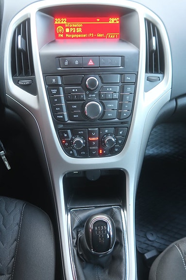 Opel Astra 12 of 22