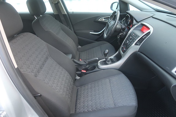 Opel Astra 10 of 22