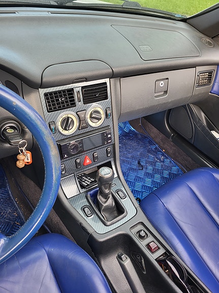 Mercedes-Benz SLK230 6 of 9