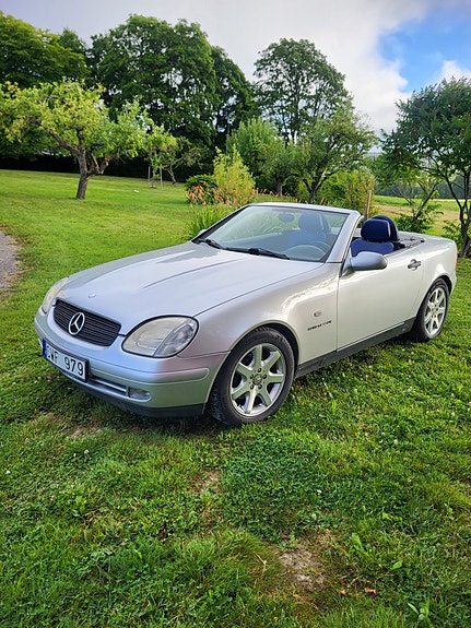 Mercedes-Benz SLK230 9 of 9