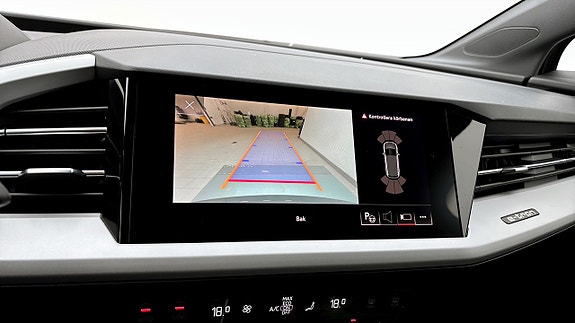 Audi Q4 e-tron 15 of 15